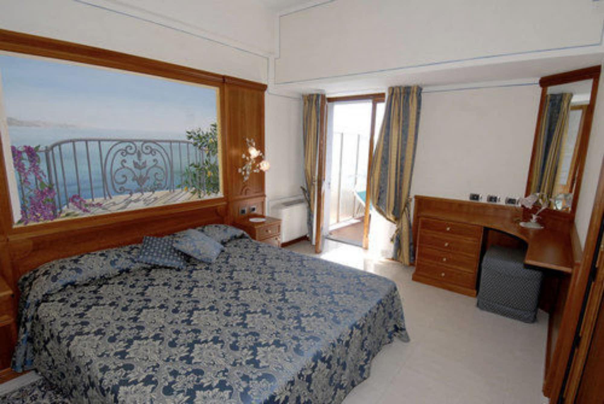 Hotel Porto Roca Monterosso al Mare Eksteriør billede