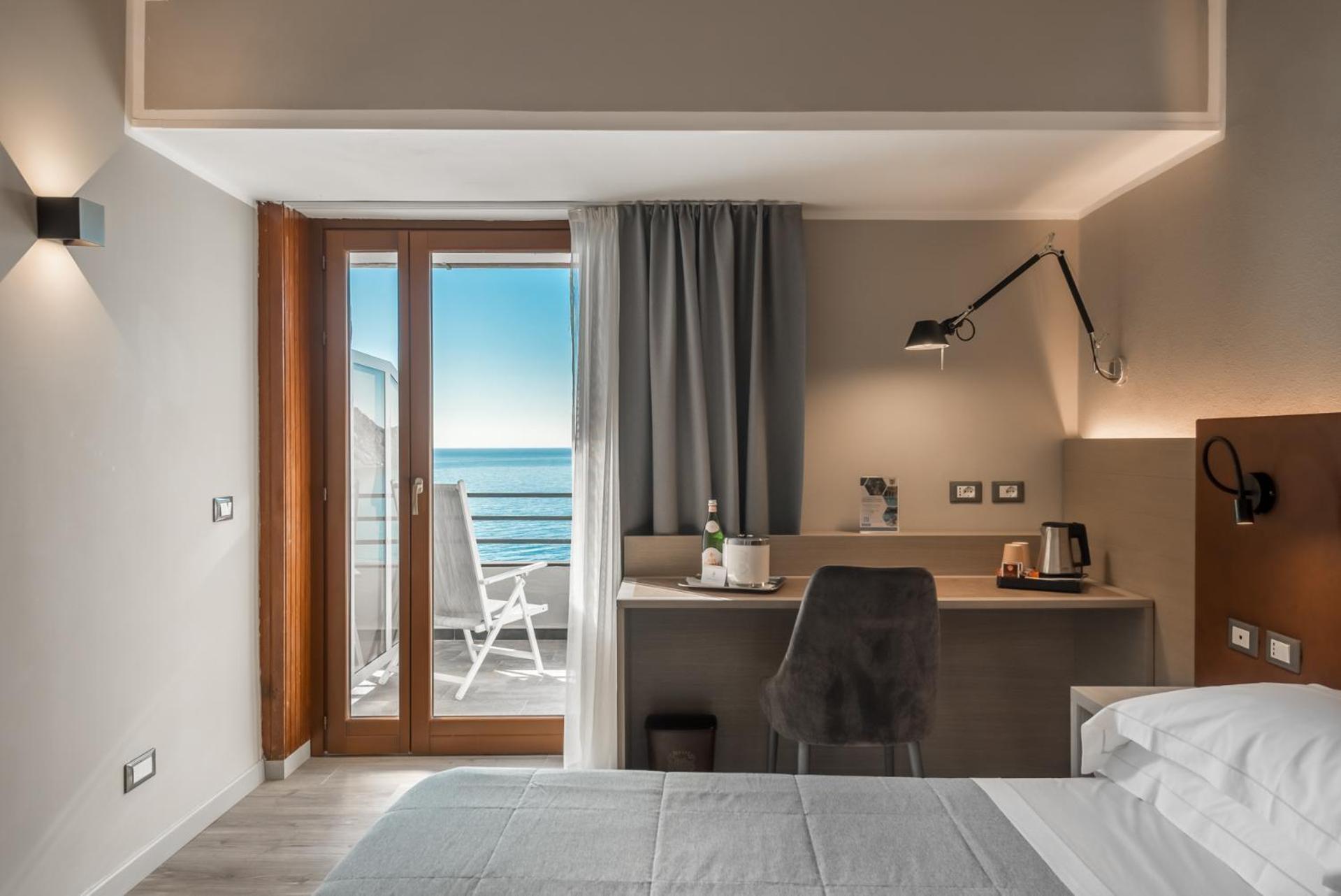 Hotel Porto Roca Monterosso al Mare Eksteriør billede
